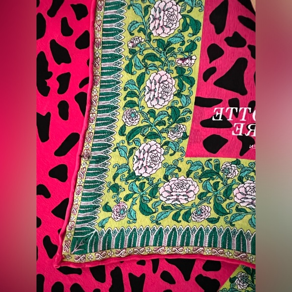 🐆🖤Vintage Silk Snow Leopard in Heart Scarf by Charlotte Sparre | 34” Square - Picture 6 of 17